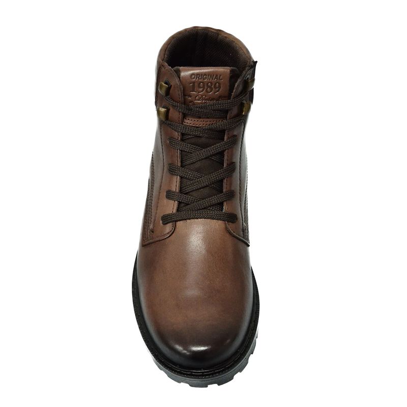 bota-pegada-181553-01-cima