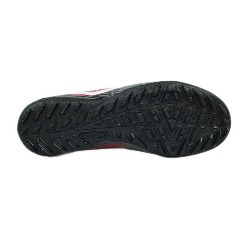 chuteira-umbro-u01fb00139-824-baixo