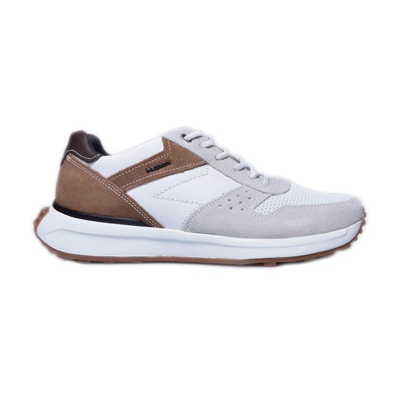tenis-pegada-110701-02-frente