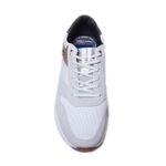 tenis-pegada-110701-02-cima