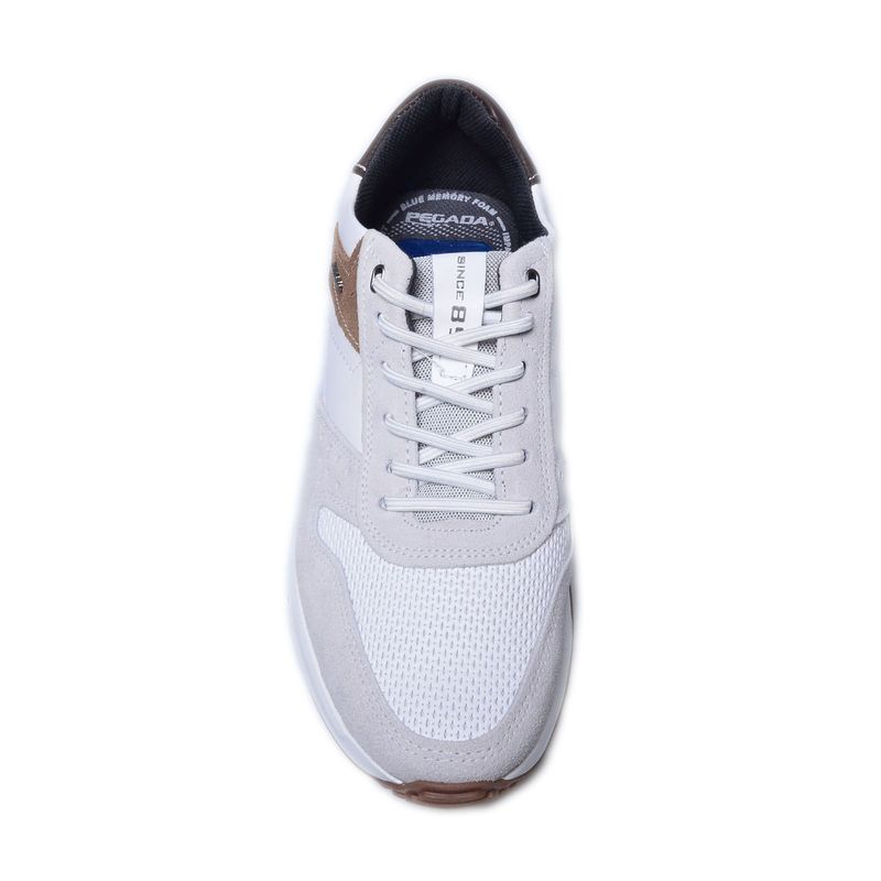 tenis-pegada-110701-02-cima