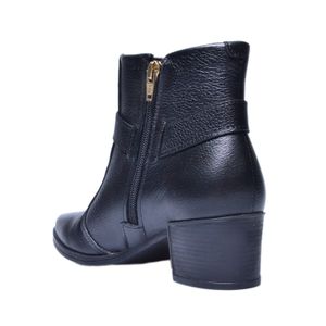 Bota Pegada Cano Curto Salto Médio Preto Feminina