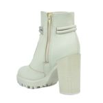 Bota-Moleca-Cano-Curto-Salto-Tratorado-Alto-Off-White-Feminina