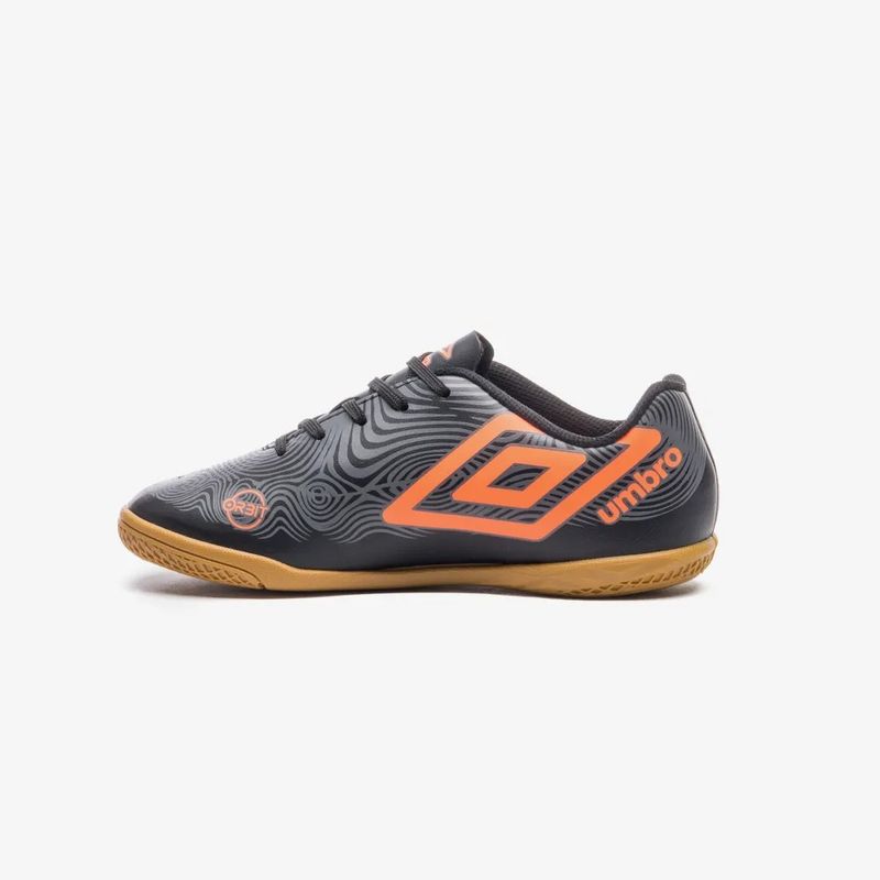 Chuteira-Umbro-Orbit-Preto-Infantil-Menino-U07fb00178